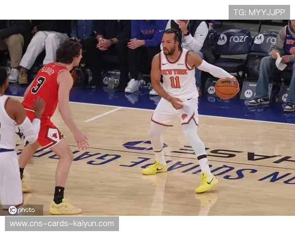 尼克斯布伦森行进间抛射柔和入网